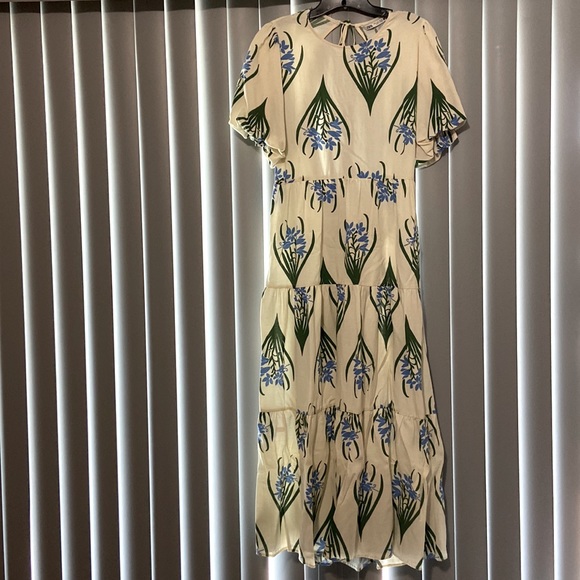 Zara floral open back dress - Picture 2 of 9